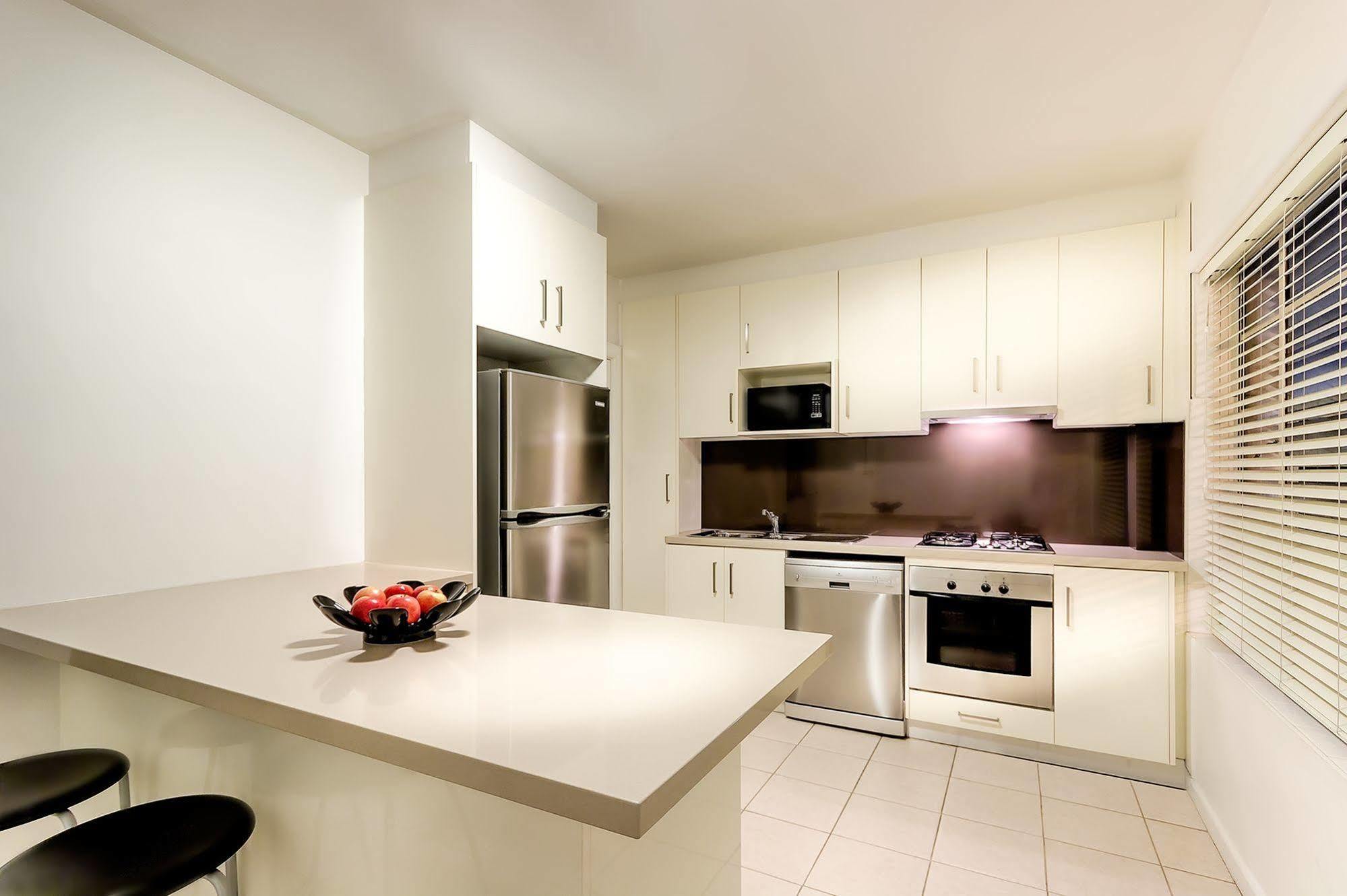 Crest On Barkly Serviced Apartments Melbourne Exterior photo